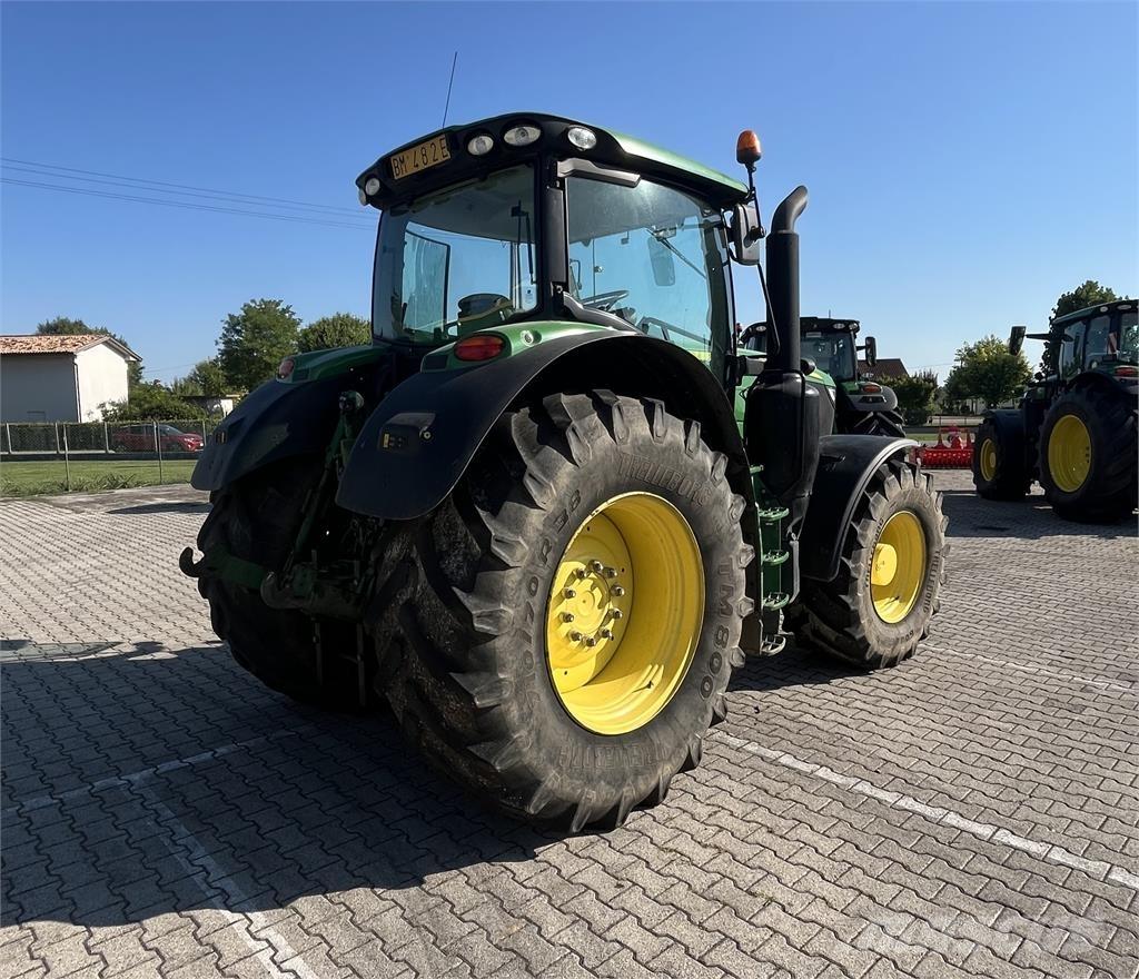 John Deere 6175 R Tractoren