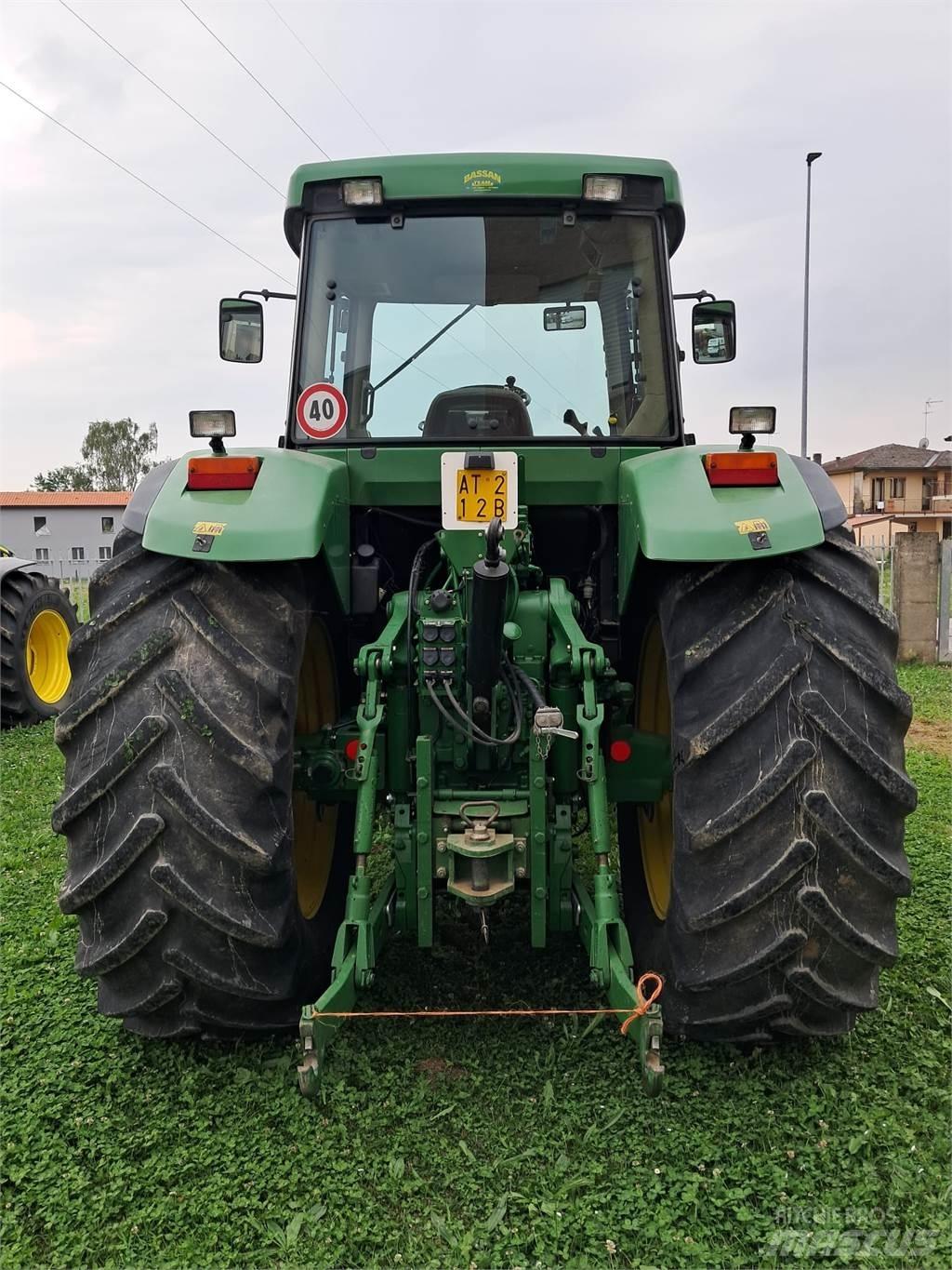 John Deere 7710 Tractoren