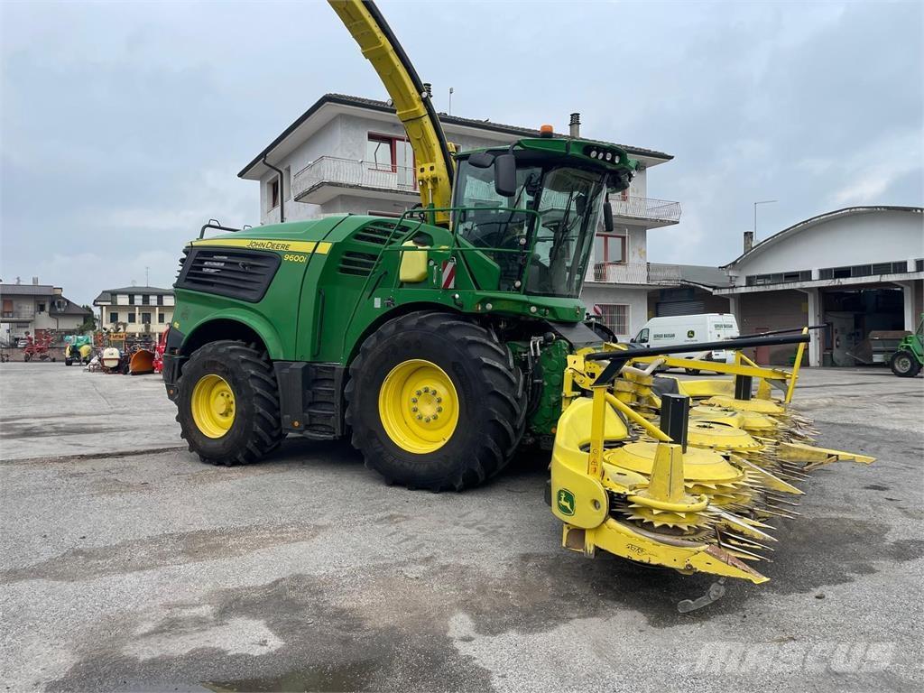 John Deere 9600i Getrokken veldhakselaar