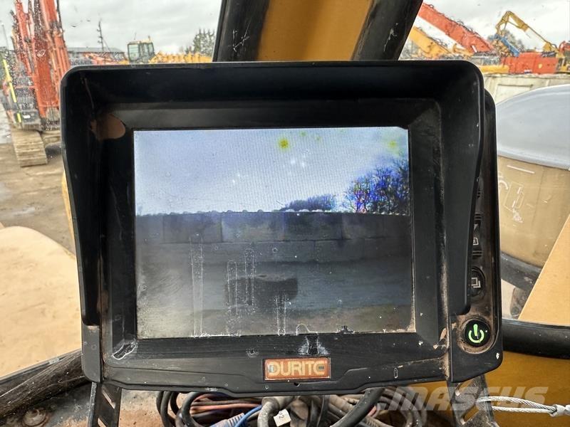 Bell B30C Knik dumptrucks