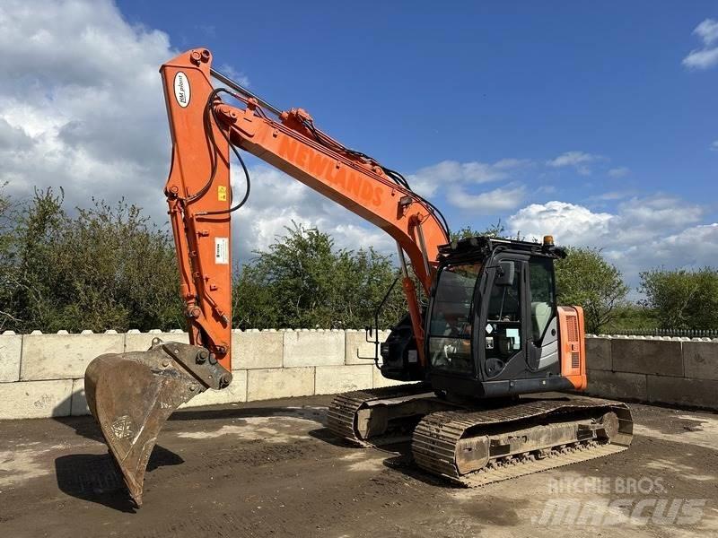Hitachi ZX135 Rupsgraafmachines