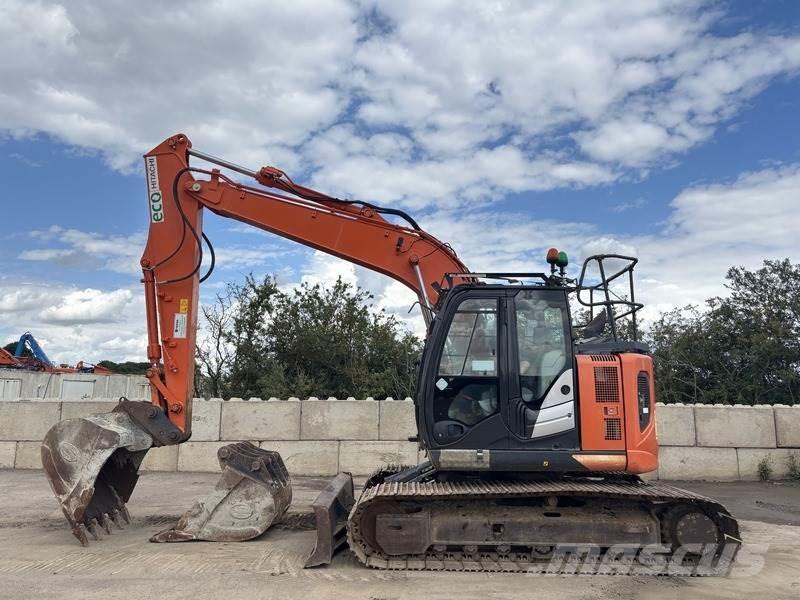 Hitachi ZX135 US-6 Rupsgraafmachines