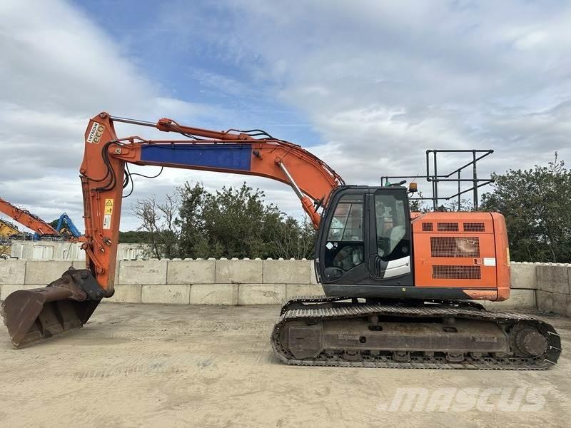 Hitachi ZX225USRLC-6 Rupsgraafmachines