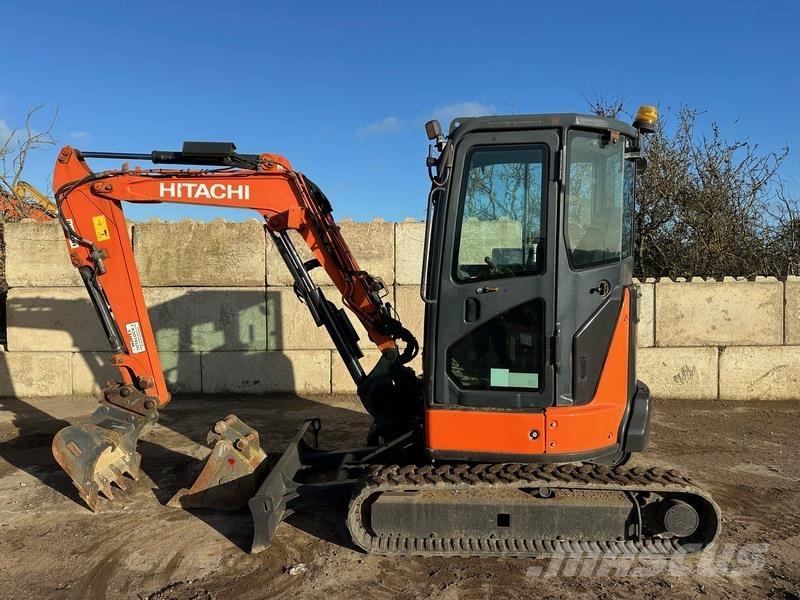 Hitachi ZX33 Rupsgraafmachines