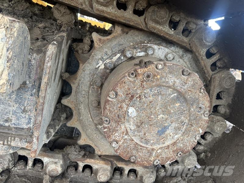 JCB 140X L 4F Rupsgraafmachines