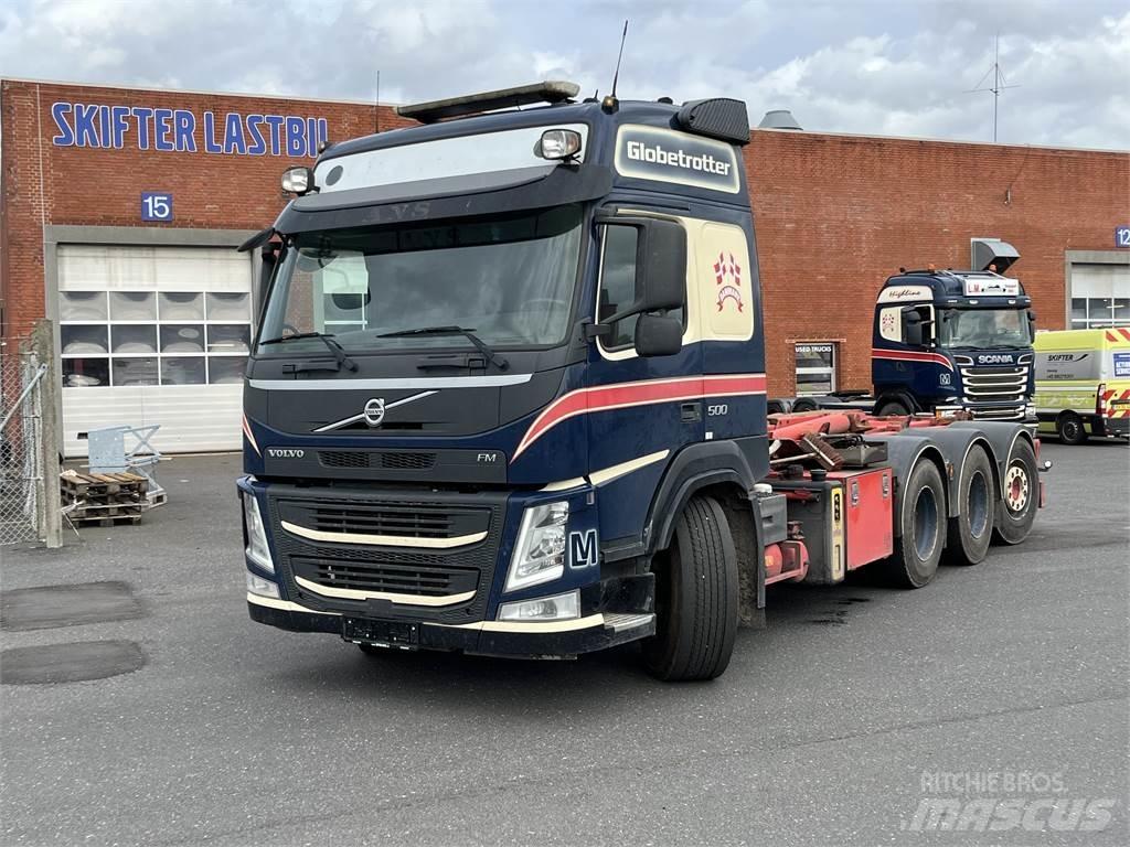 Volvo FM Vrachtwagen met containersysteem