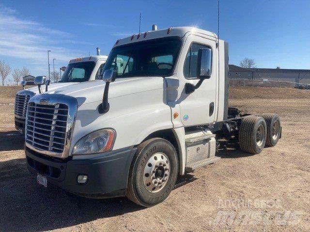 Freightliner Cascadia Trekkers