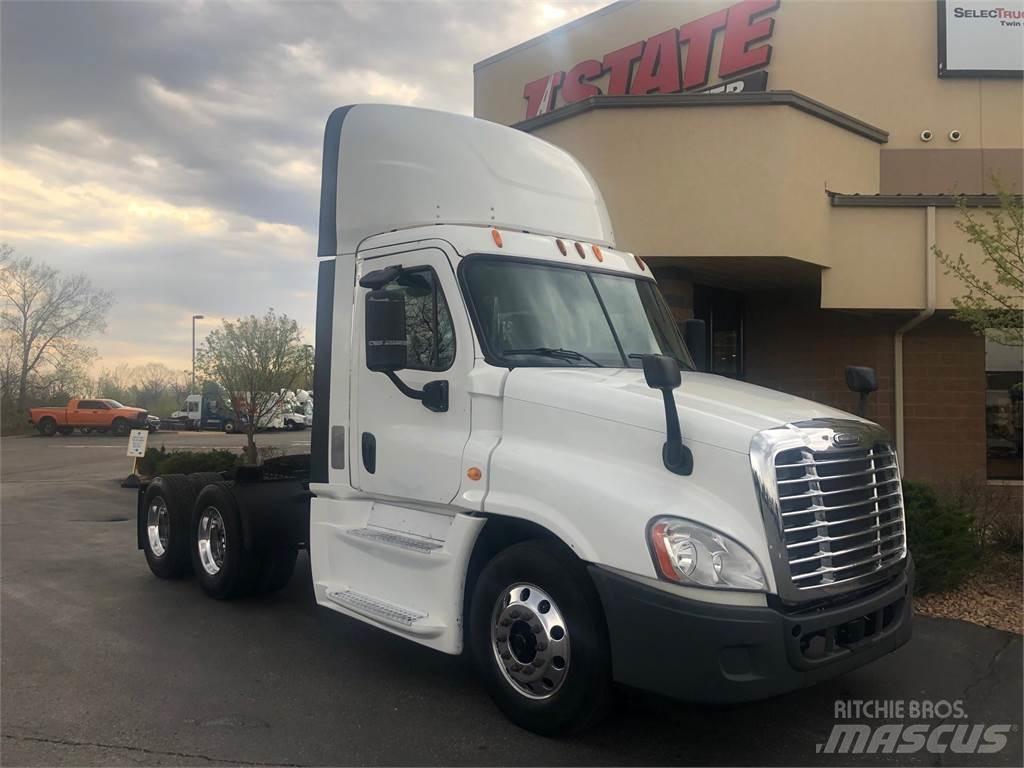 Freightliner Cascadia Trekkers