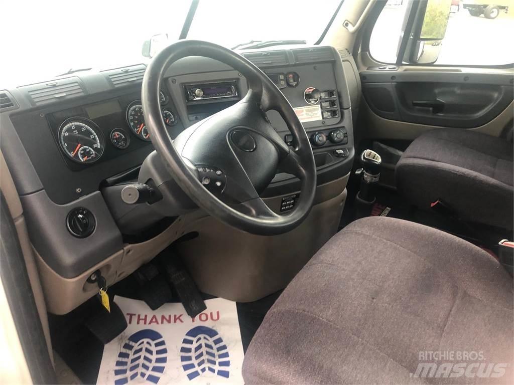 Freightliner Cascadia Trekkers