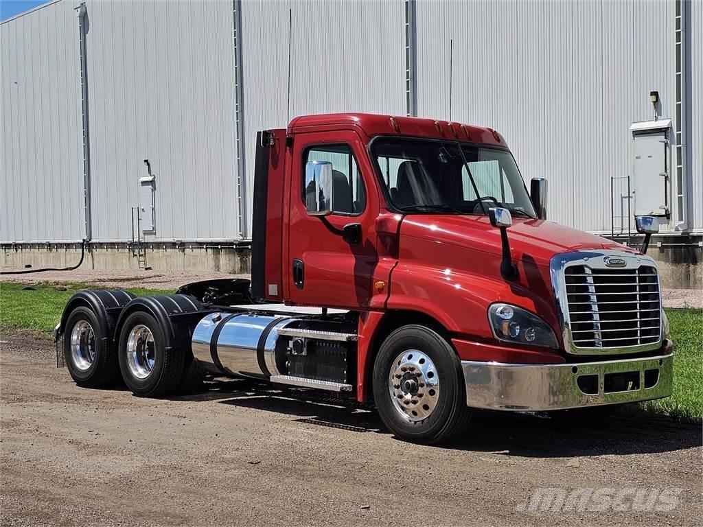 Freightliner Cascadia Trekkers