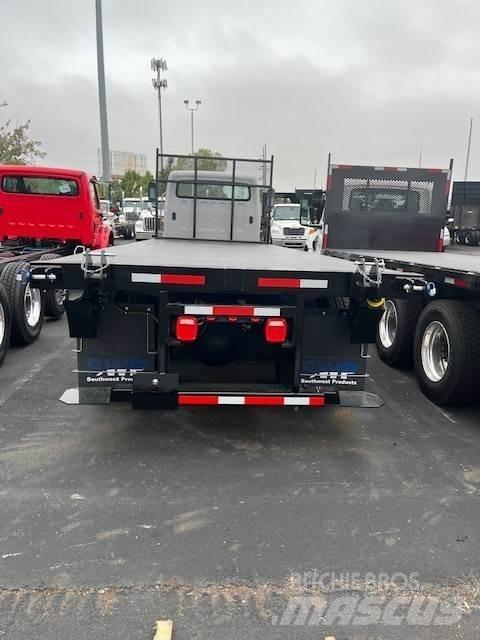Freightliner M2 Chassis met cabine
