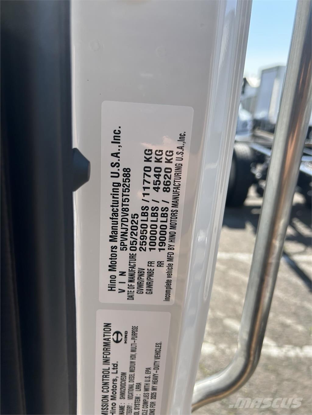 Hino L6 Bakwagens met gesloten opbouw