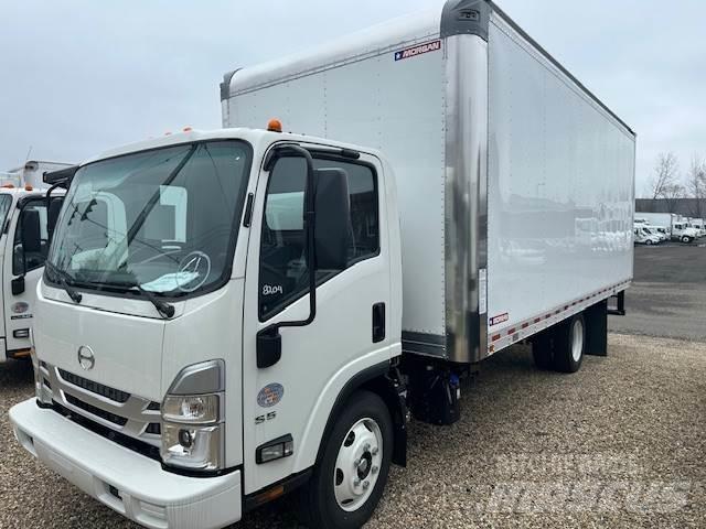 Hino S5 Bakwagens met gesloten opbouw