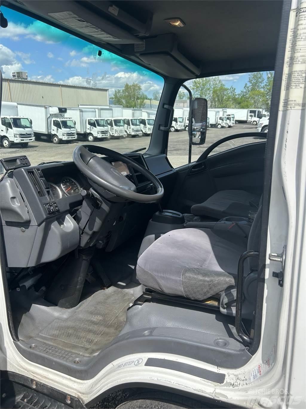 Isuzu NPR HD DC Bakwagens met gesloten opbouw