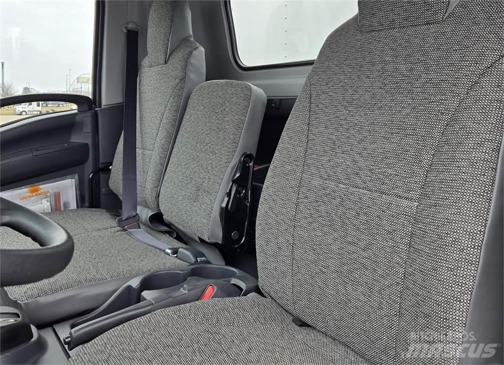 Isuzu NPRHD Bakwagens met gesloten opbouw