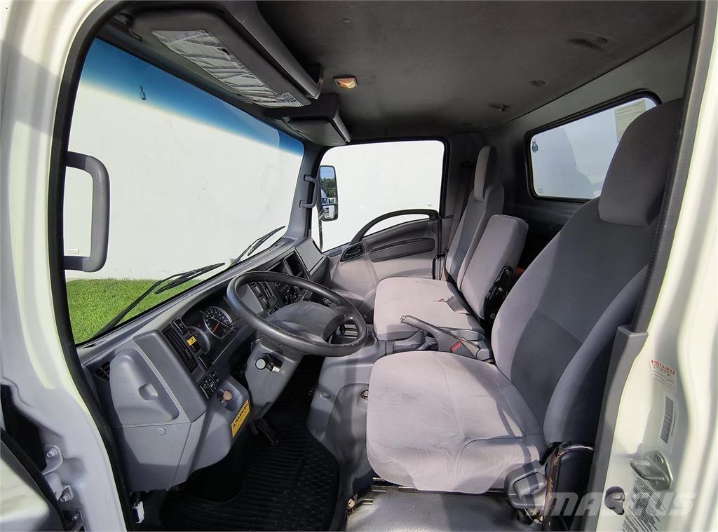 Isuzu NQR Bakwagens met gesloten opbouw