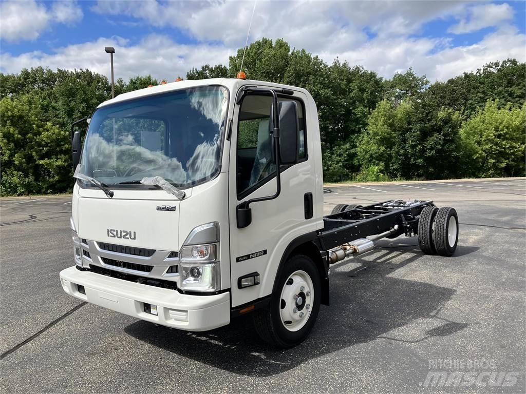 Isuzu NRR Chassis met cabine