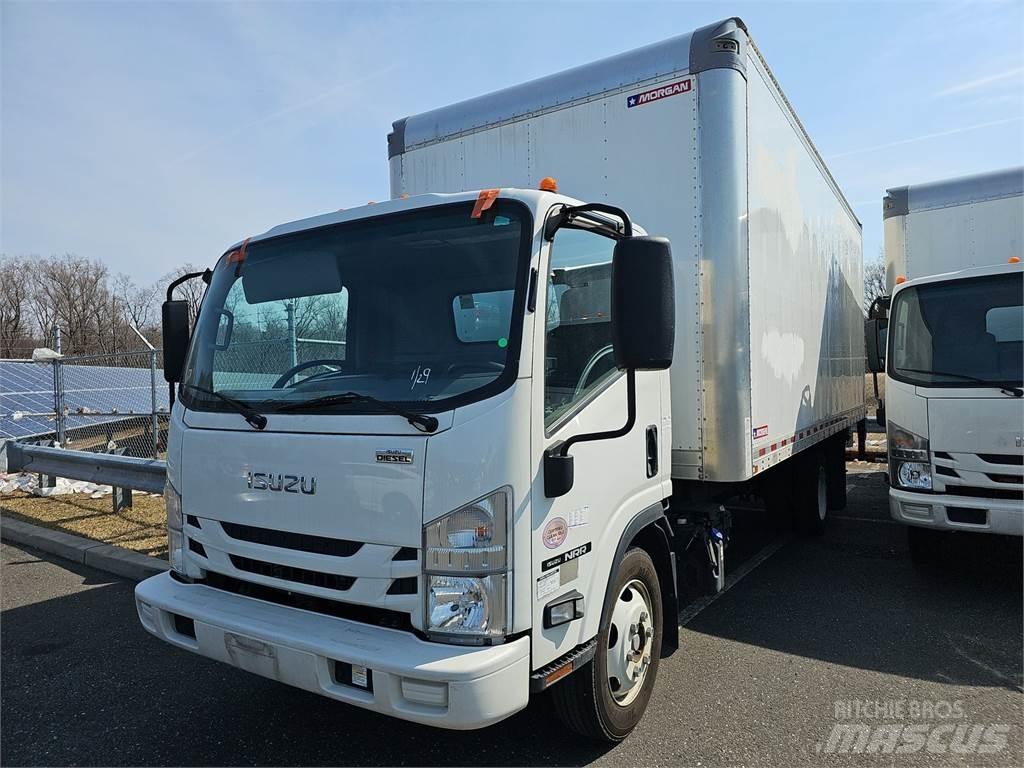 Isuzu NRR Bakwagens met gesloten opbouw