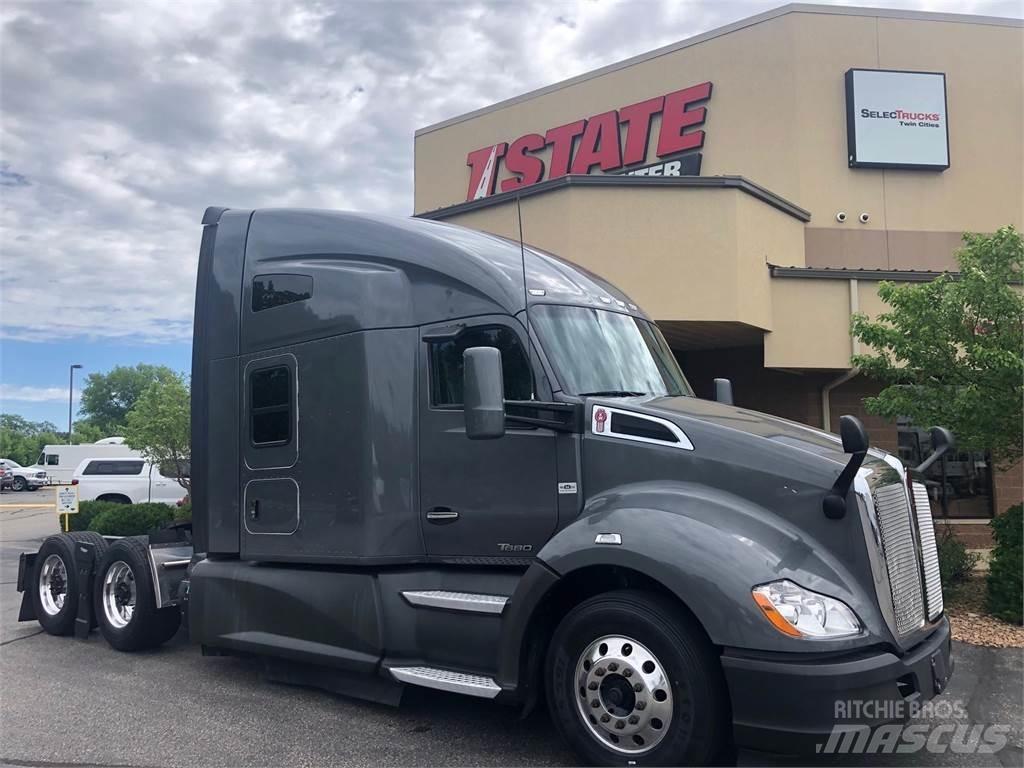 Kenworth T680 Trekkers
