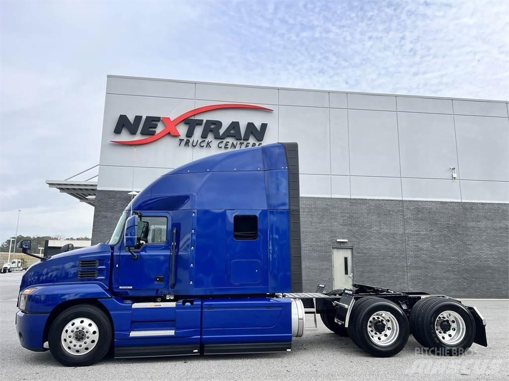 Mack AN64T Trekkers