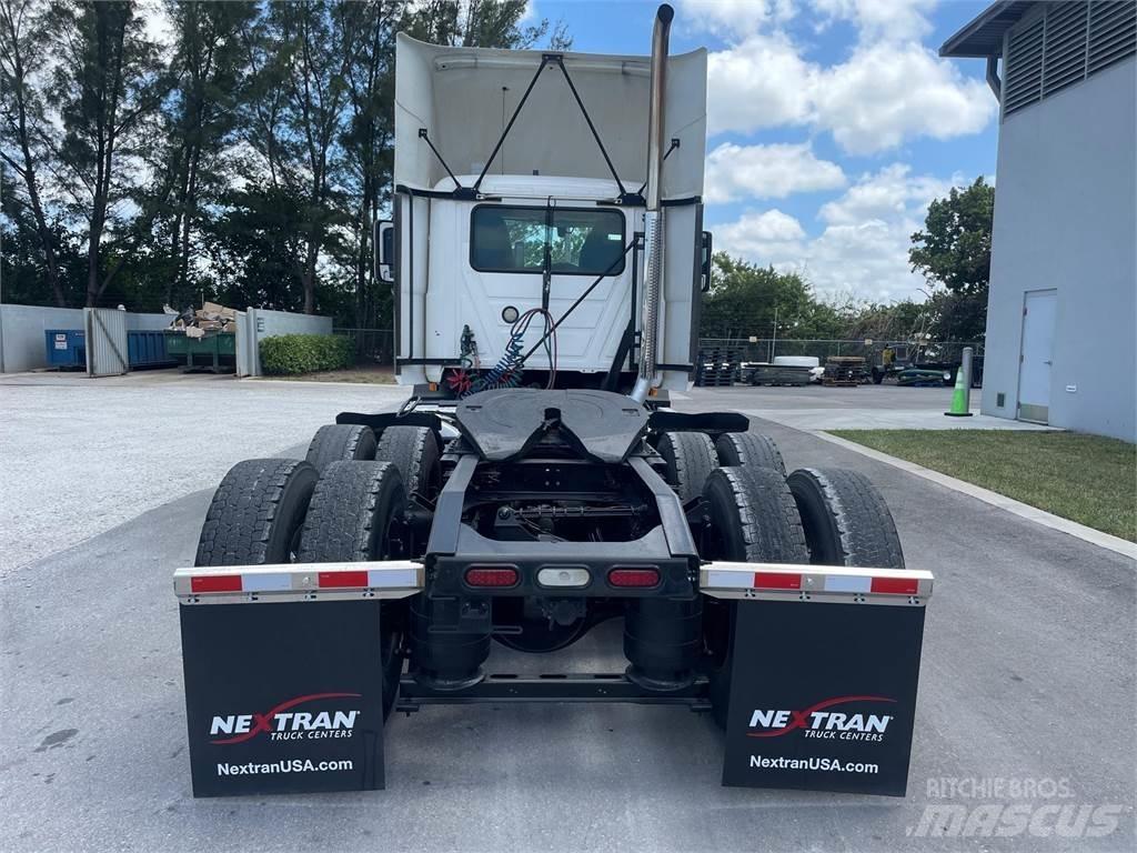 Mack AN64T Trekkers