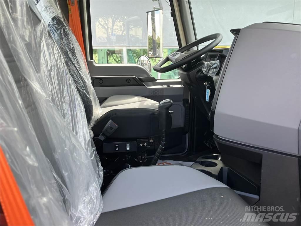 Mack GR64BRX Chassis met cabine