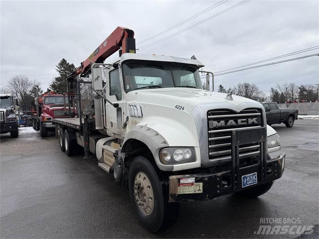 Mack GU700 Chassis met cabine