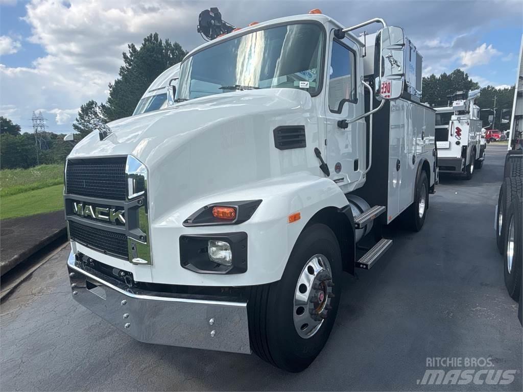 Mack MD6 42R Anders