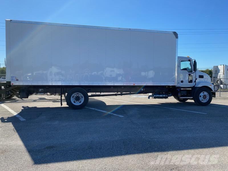 Mack MD6 42R Bakwagens met gesloten opbouw