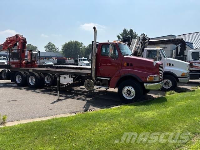 Sterling TRUCK LT9522 Trekkers