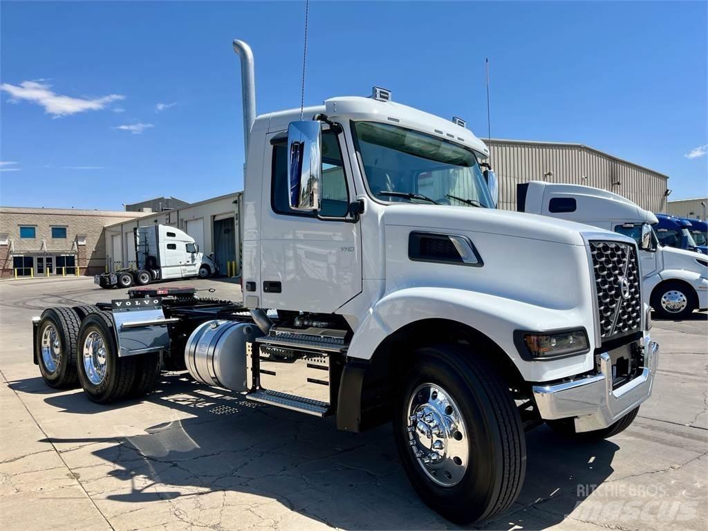 Volvo VHD64FT300 Trekkers