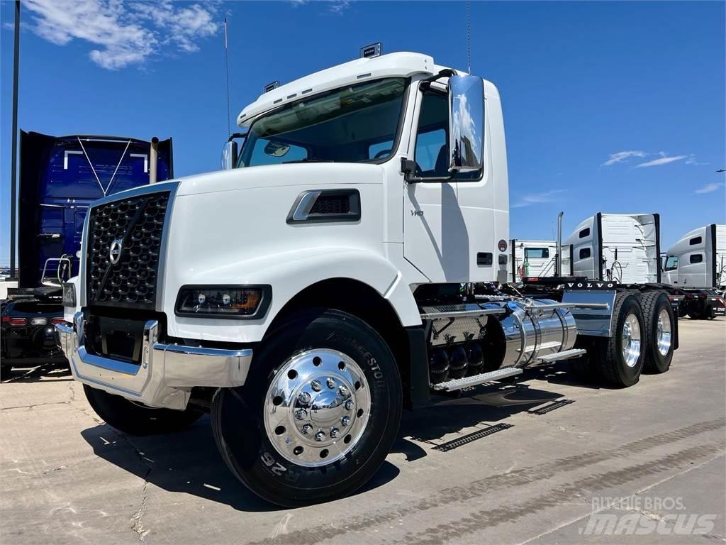 Volvo VHD64FT300 Trekkers
