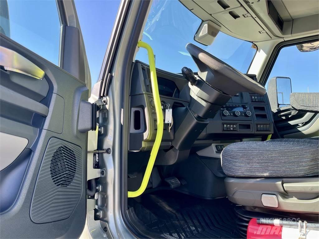 Volvo VNL64T300 Trekkers