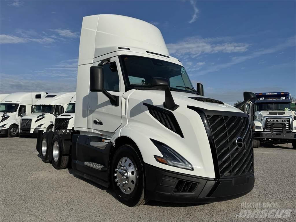 Volvo VNL64T300 Trekkers