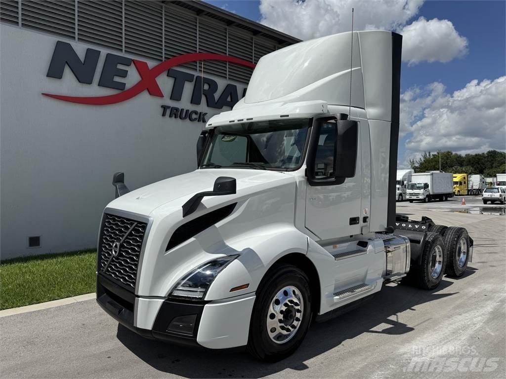 Volvo VNL64T300 Trekkers