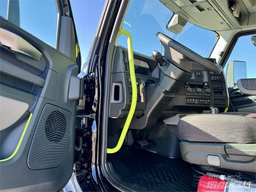 Volvo VNL64T640 Trekkers
