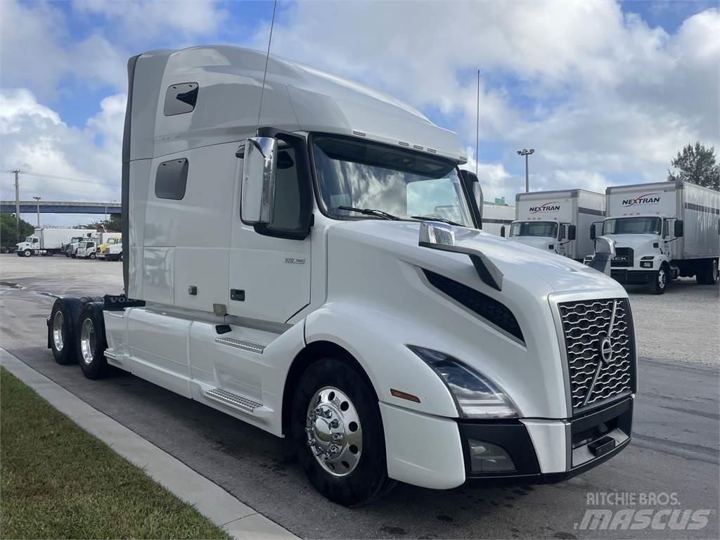 Volvo VNL64T760 Trekkers