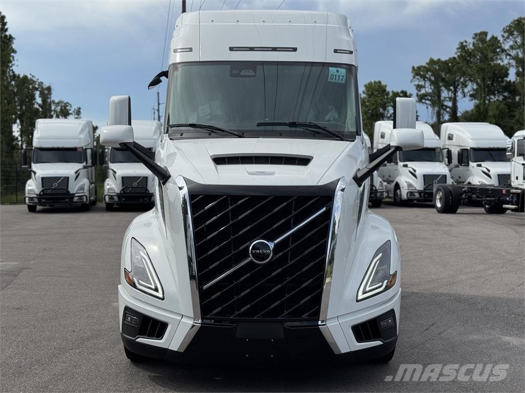 Volvo VNL64T840 Trekkers