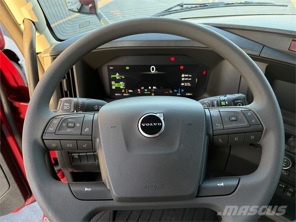 Volvo VNL64T840 Trekkers