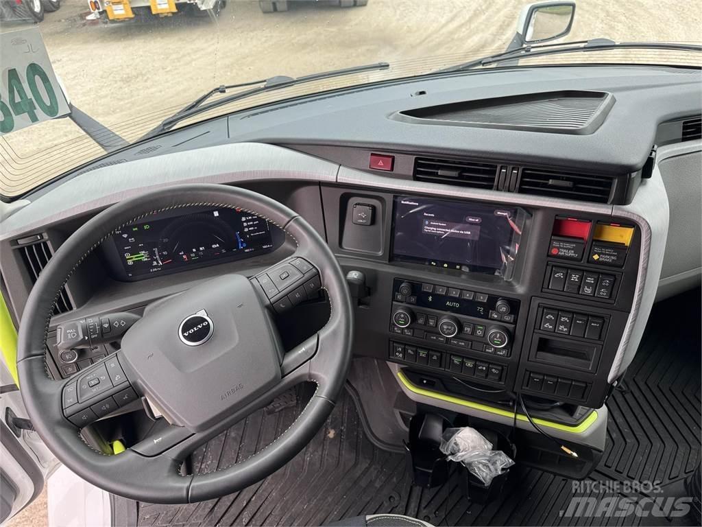 Volvo VNL64T860 Trekkers