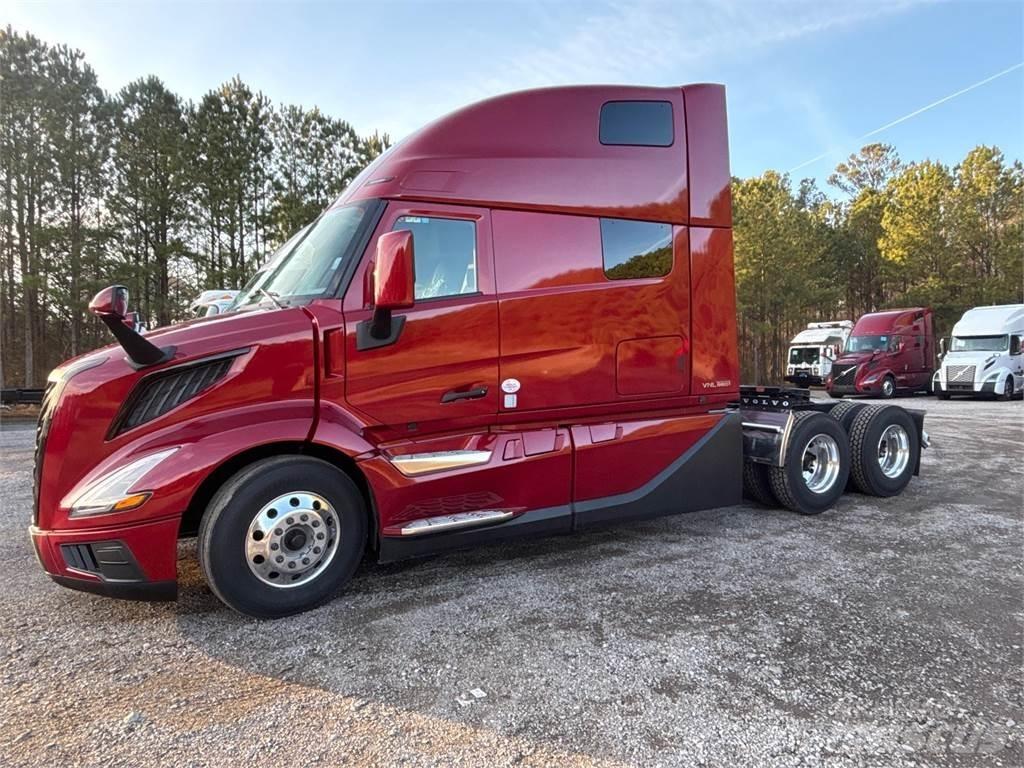 Volvo VNL64T860 Trekkers