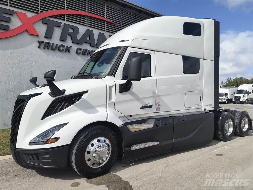 Volvo VNL64T860 Trekkers