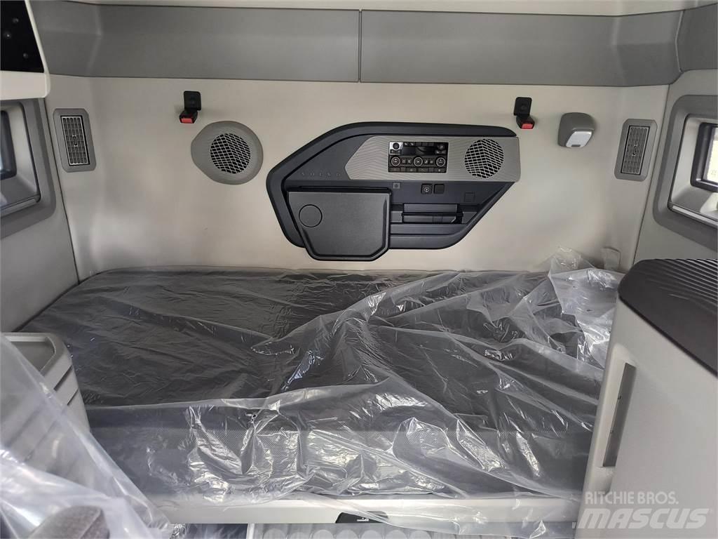 Volvo VNL64T860 Trekkers