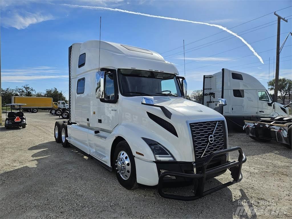 Volvo VNL64T860 Trekkers