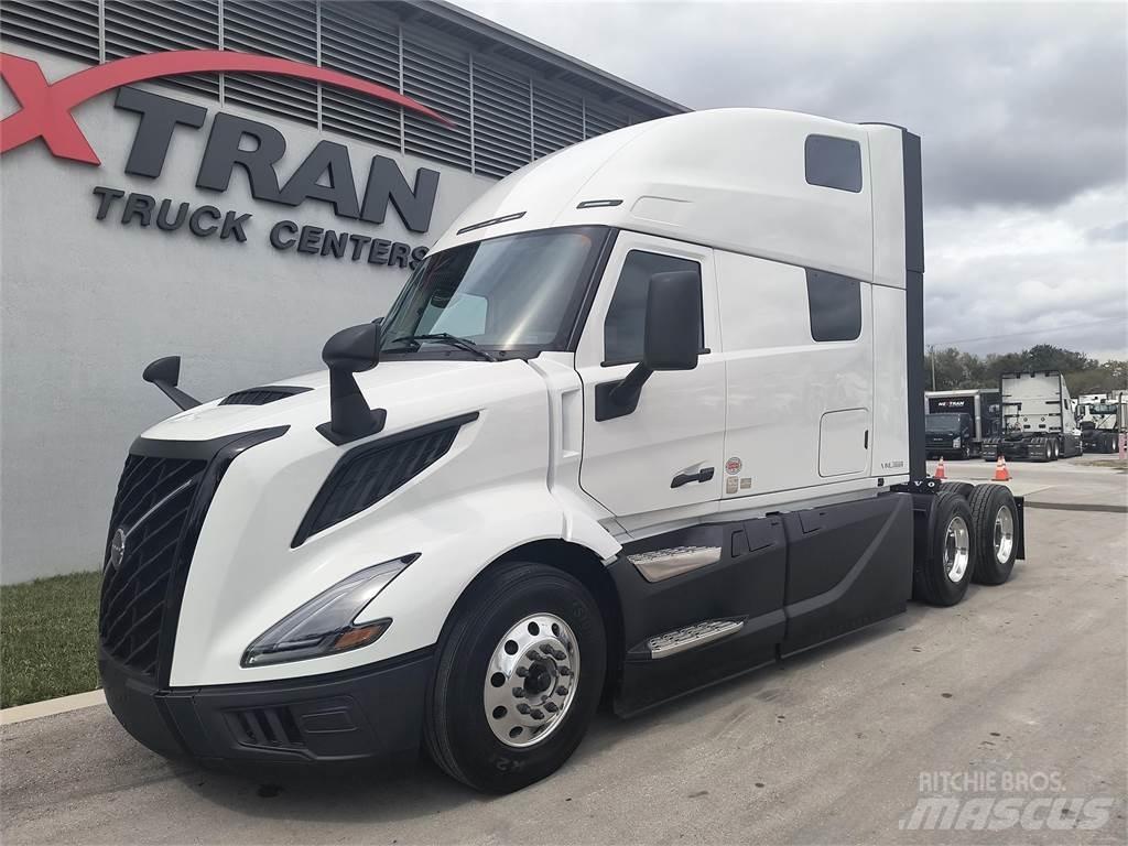 Volvo VNL64T860 Trekkers