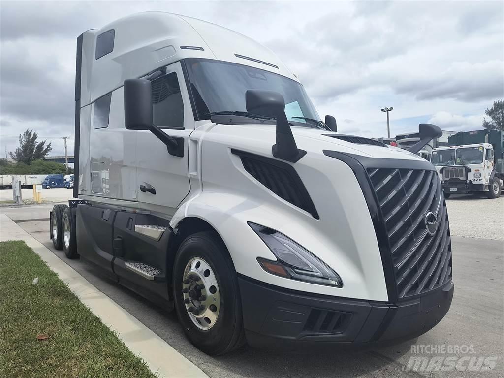 Volvo VNL64T860 Trekkers