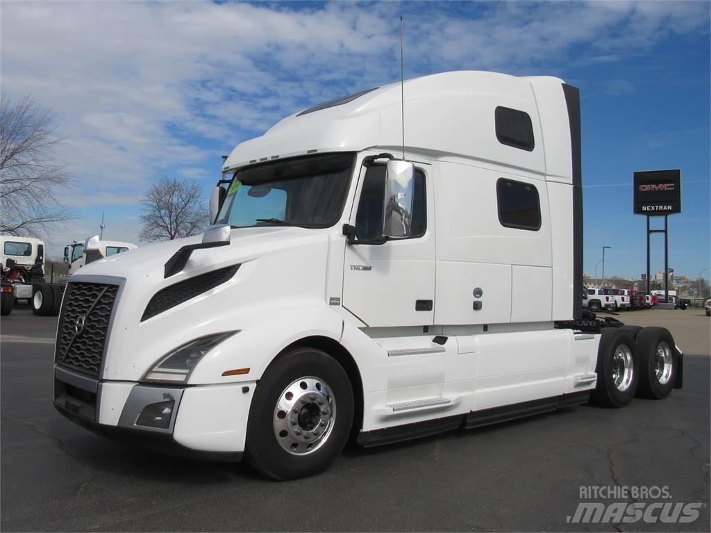 Volvo VNL64T860 Trekkers