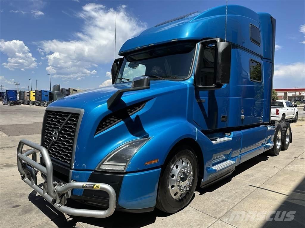 Volvo VNL64T860 Trekkers