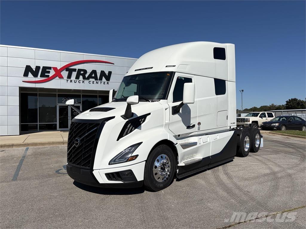 Volvo VNL64T860 Trekkers