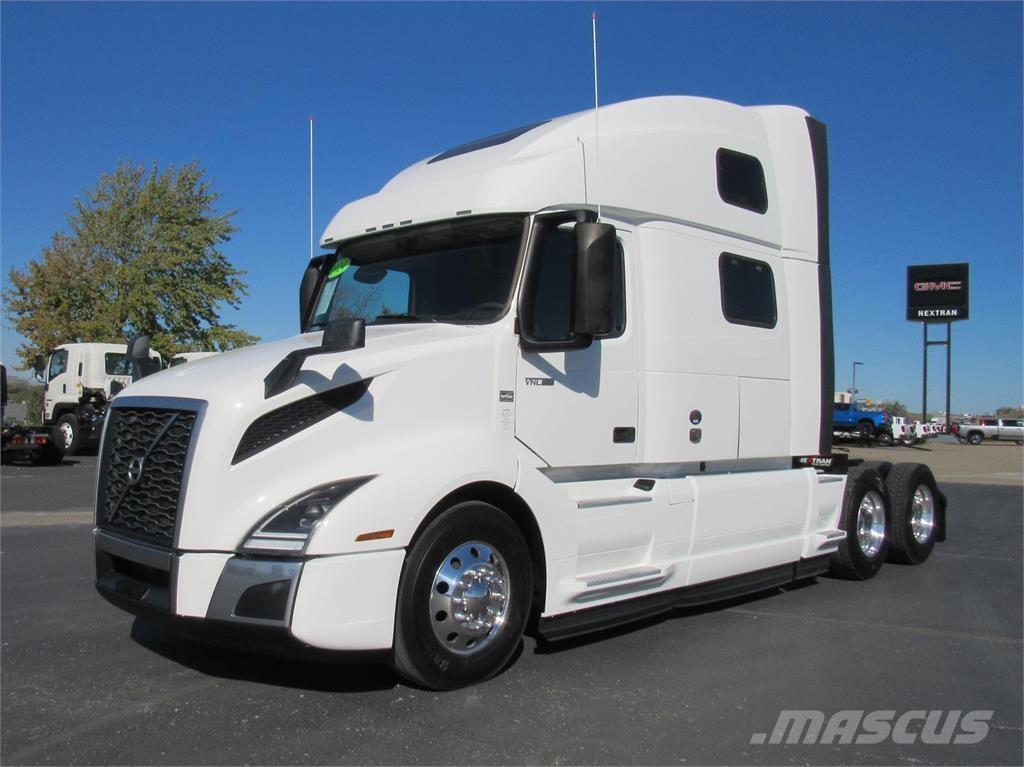 Volvo VNL64T860 Trekkers